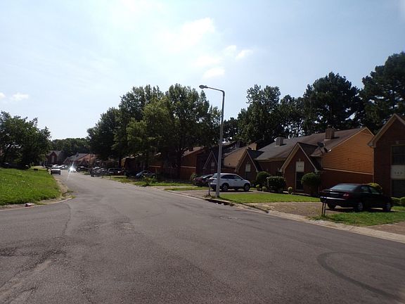 5th image of 5547 Crepe Myrtle Dr