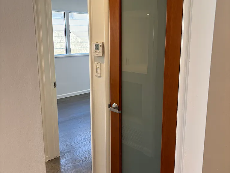 1400 N Hayworth Ave #11 — Photo 25