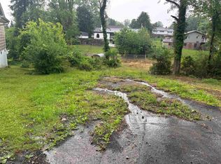 782 Meadowbrook Rd, Morgantown, WV 26505