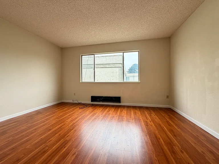 3161 Birmingham Dr #204 — Photo 11