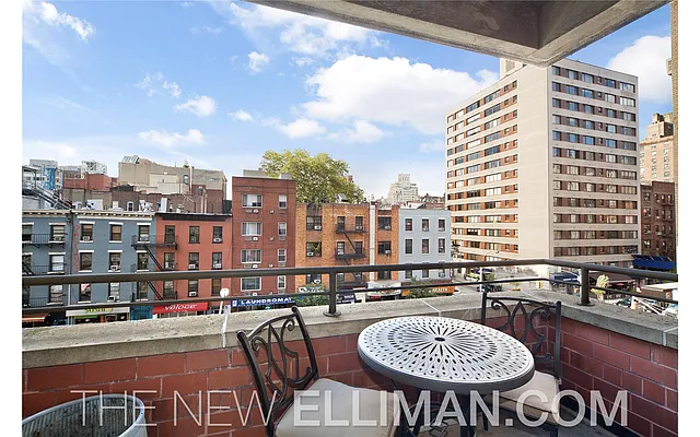 Rented by Douglas Elliman | media 19