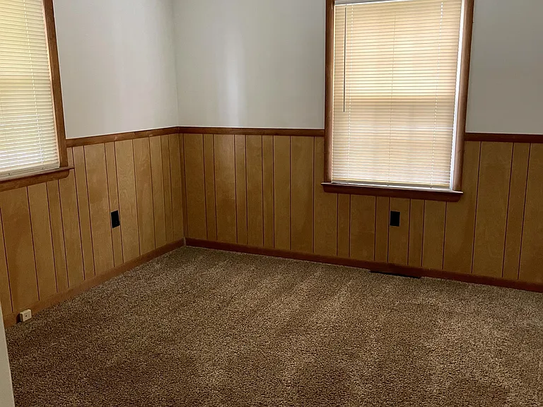 112 Poplar St — Photo 4