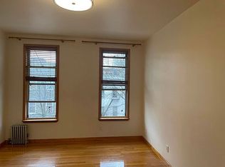209 Freeman St #3R, Brooklyn, NY 11222