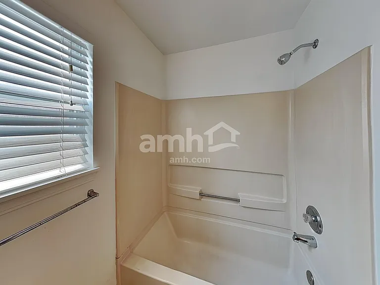 3826 Hennepin Ct — Photo 16