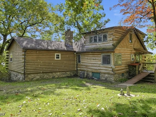 16 Glendale Rd, West Milford Twp., NJ 07421