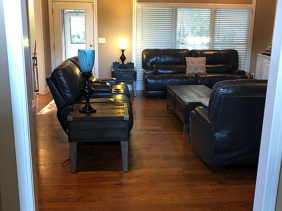 3rd image of 6740 Cypress Dr