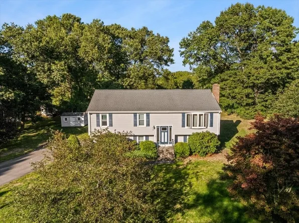 20 Stanley Ave, Berkley, MA 02779