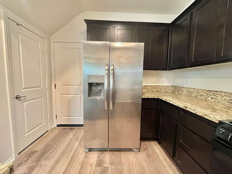 7805 Marbil Ln — Photo 7