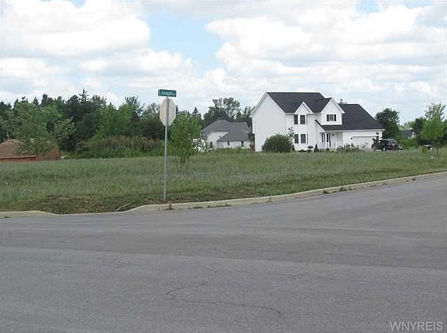 1st image of 34 Ann Marie Dr