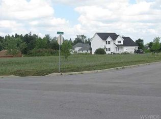 34 Ann Marie Dr, Lancaster, NY