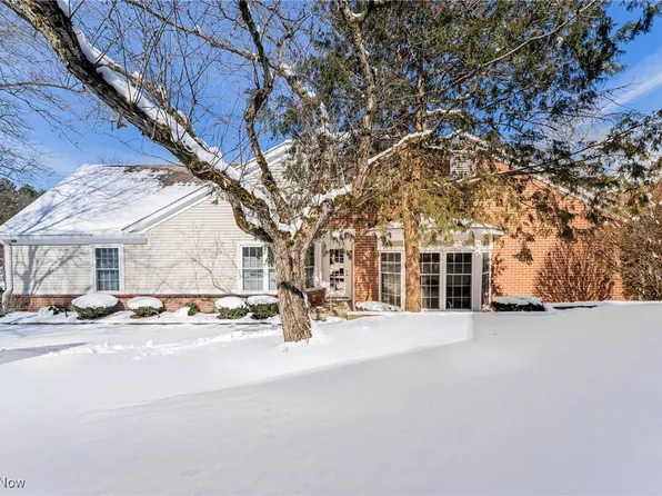 805 Windrush Dr APT D1, Westlake, OH 44145