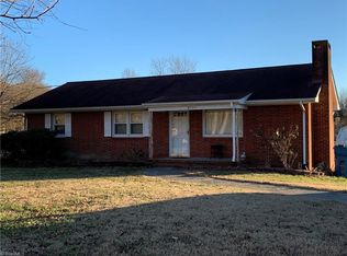 2111 Tippy Rd, Greensboro, NC 27406