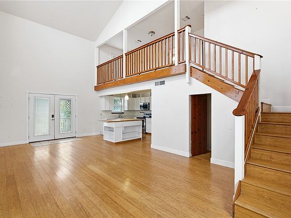 4th image of 604 La Juana Ct