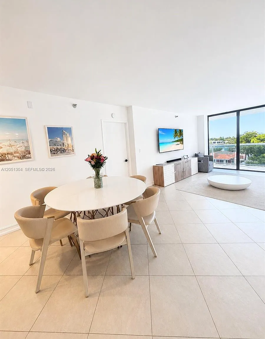 Waterview Condo — Photo 3