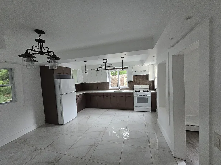 208 Glenmere Rd #1 — Photo 24