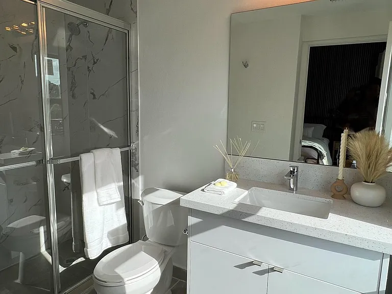 2526 Pierce St #4 — Photo 11