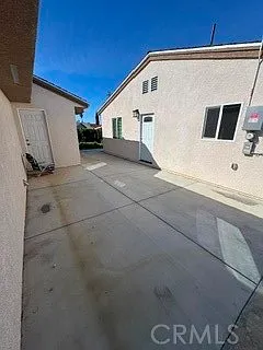 10537 Variel Ave — Photo 2