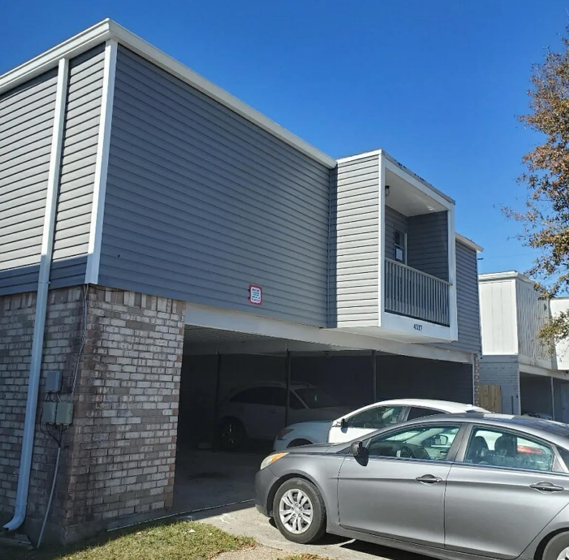 3 bed, 1100 sqft, $1,400 — Photo 1