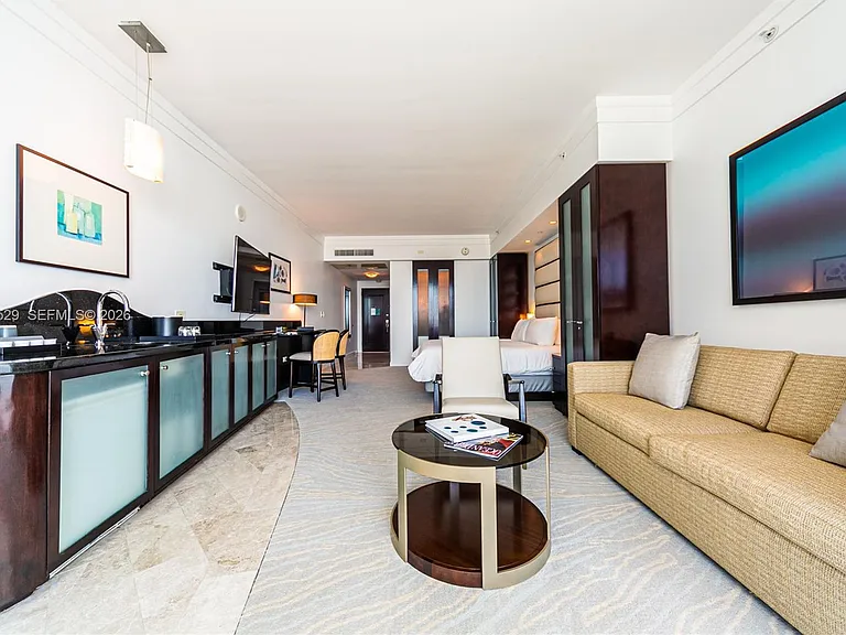 4391 Collins Ave #1015 — Photo 3