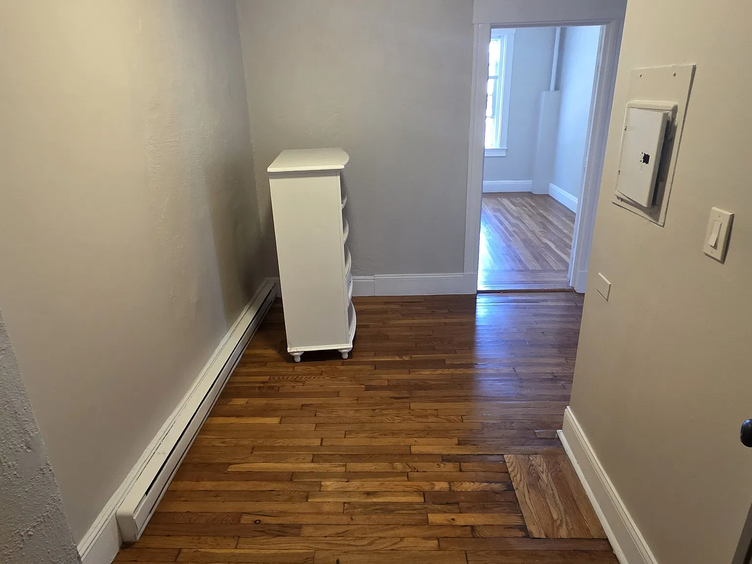 2 bed, 800 sqft, $2,450 — Photo 2