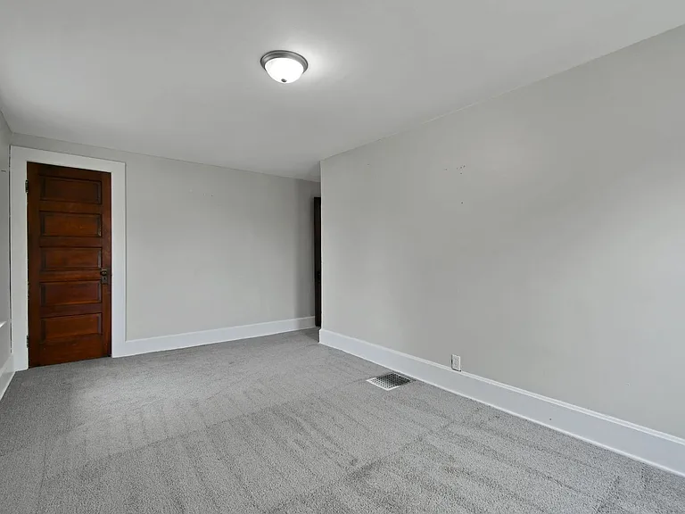 5 Cottage St — Photo 28