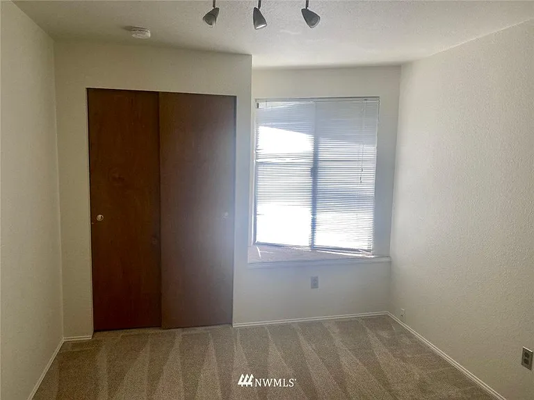 2708 NE 4th Ct — Photo 11