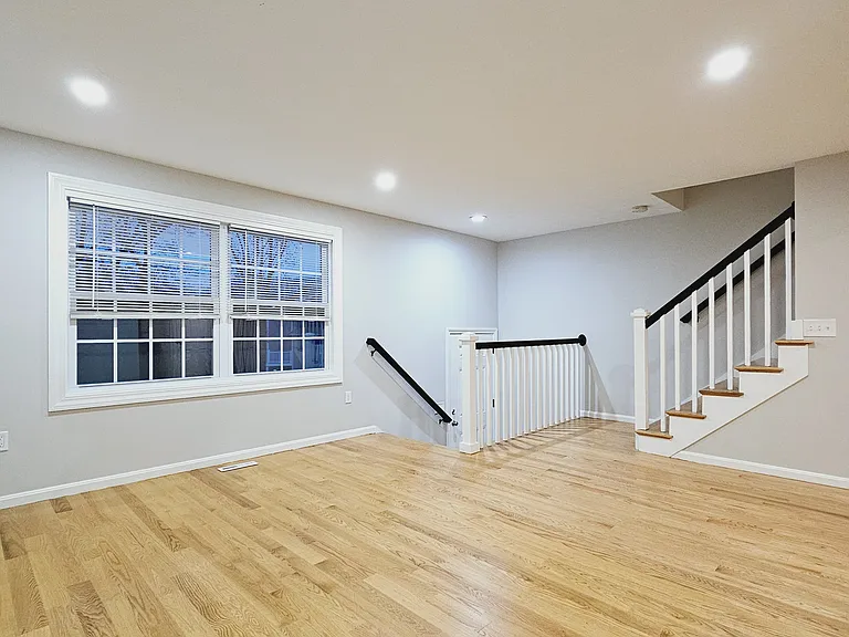104 Walpole St — Photo 9