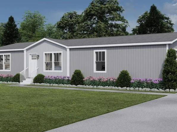 4710 N Pioneer Dr, Enoch, UT 84721