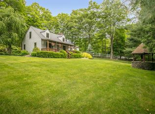 318 Salem Rd, Pound Ridge, NY 10576