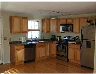 2nd image of 36 Montrose Ave