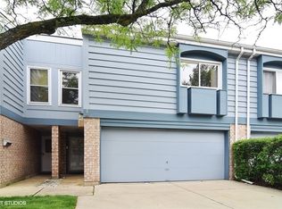 291 Harbor Ct, Bloomingdale, IL 60108