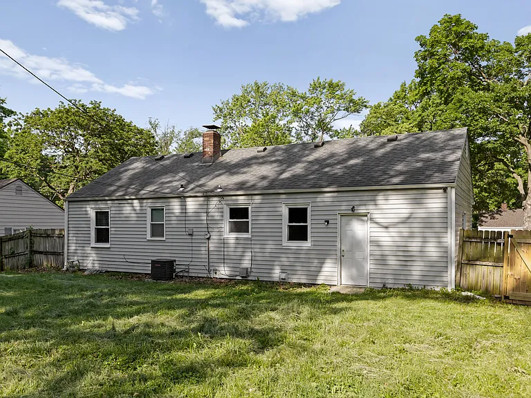 5115 N Garfield Ave — Photo 16