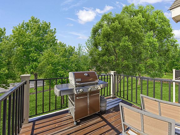 5th image of 401 Cromwell Cir Unit 2