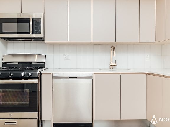3rd image of 594 Bushwick Ave #518