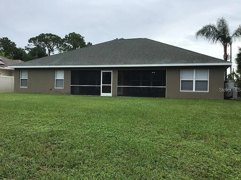 2091 Snowflake Ln — Photo 15