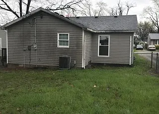 829 Bartley Ave — Photo 2