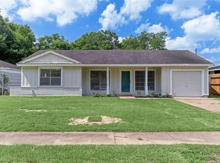 10206 Glenmawr Dr, Houston, TX 77075