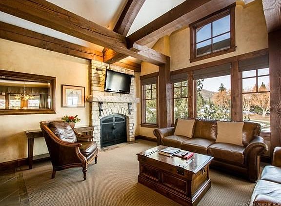 4th image of 2001 Park Ave #453/454