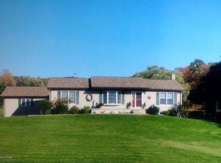 39 Myrtle Rd, Honesdale, PA 18431