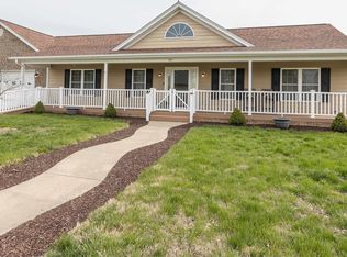 301 Stonewall Jackson Blvd, Staunton, VA 24401