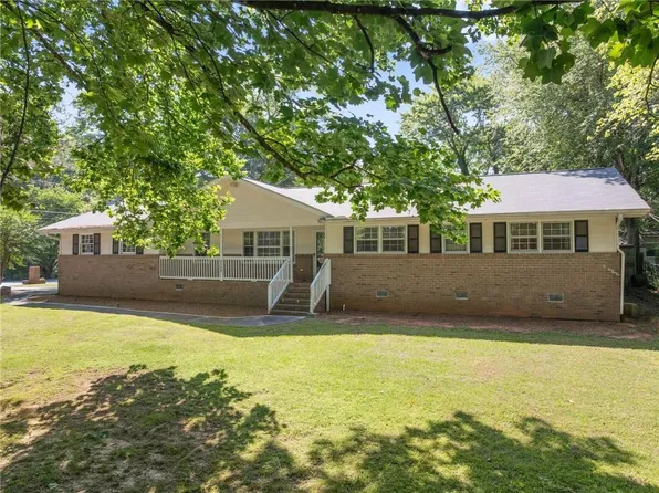 2148 Santa Fe Trl, Snellville, GA 30078