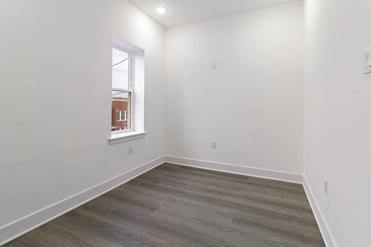 Building Photo - 7242 Paschall Ave #B