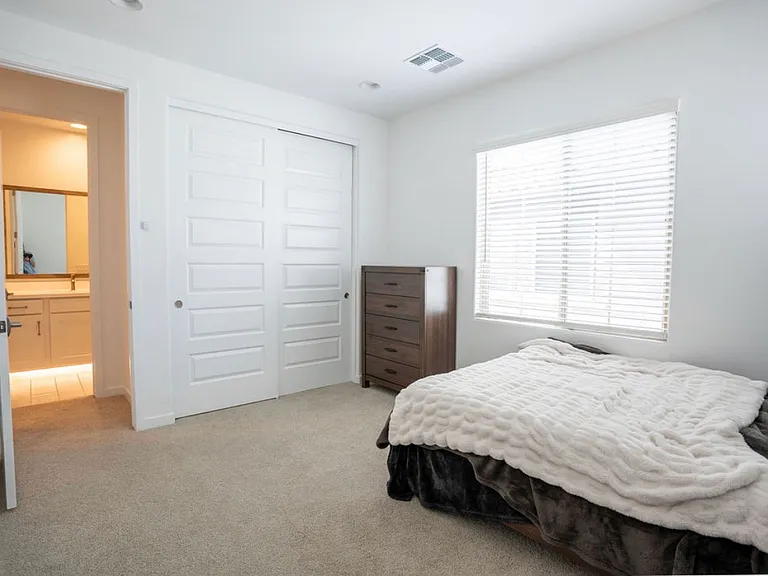 3529 E Rollins St — Photo 12