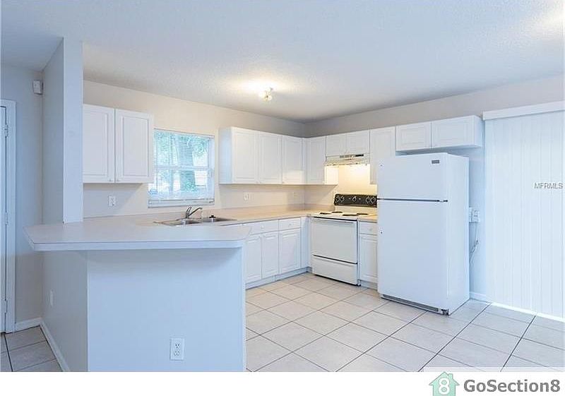1st image of 3605 Lindell Ave