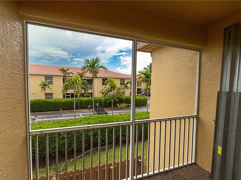 4275 Bellasol Cir #2223 — Photo 3
