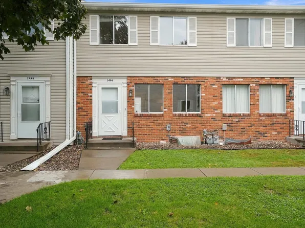 1496 Goodwin Ave N, Oakdale, MN 55128