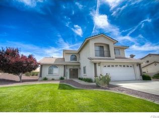 16351 Ridge View Dr, Apple Valley, CA 92307
