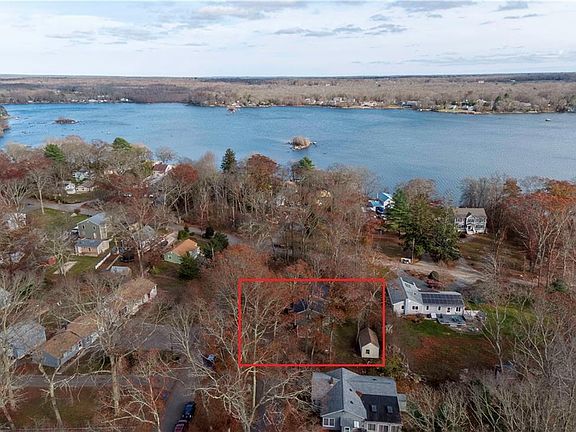2nd image of 87 Wood Ave