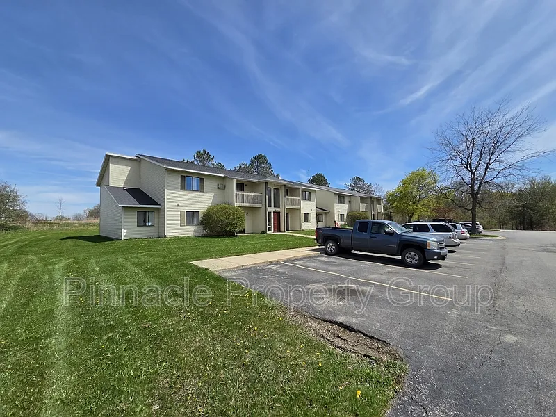 Timber Creek Apartments — Photo 2
