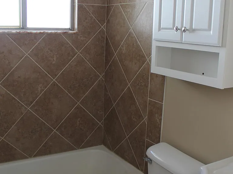 1702 E Northgate St — Photo 10